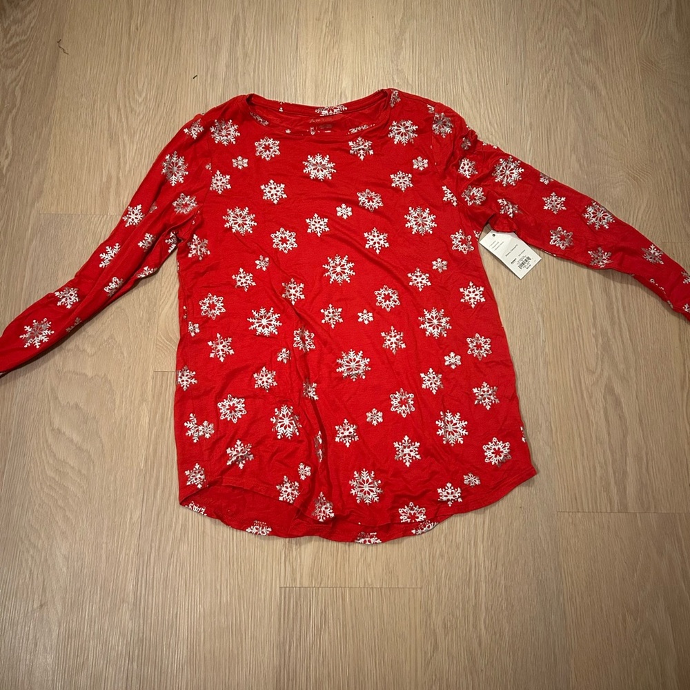 Apt. 9 Red Snowflake Top